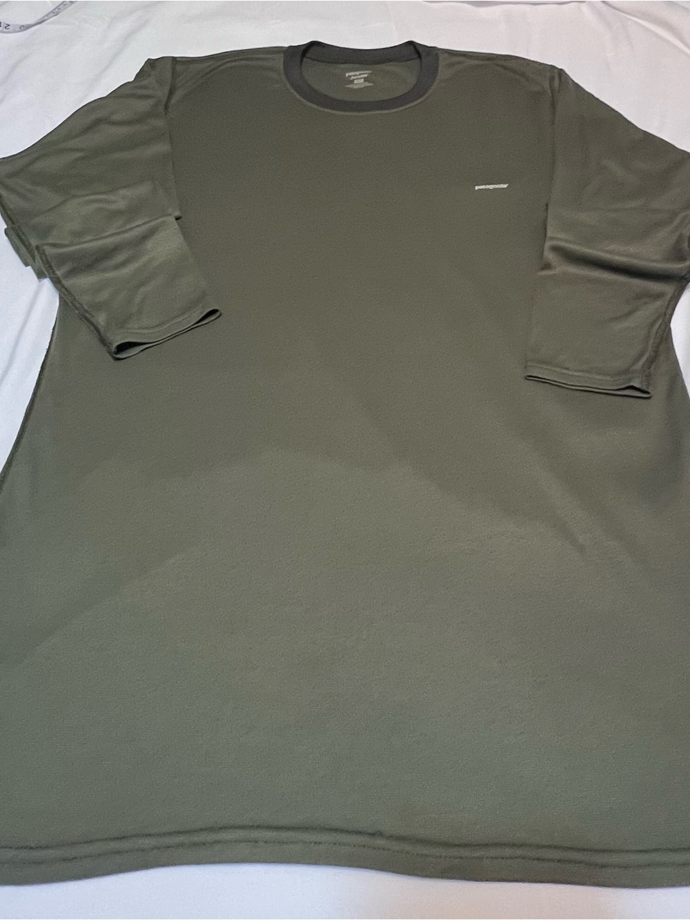Patagonia Men's Olive Crewneck Long Sleeve Tee